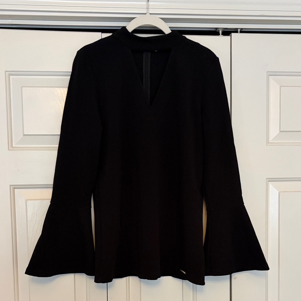 MICHAEL Michael Kors Black Bell Sleeve V-Neck Blouse